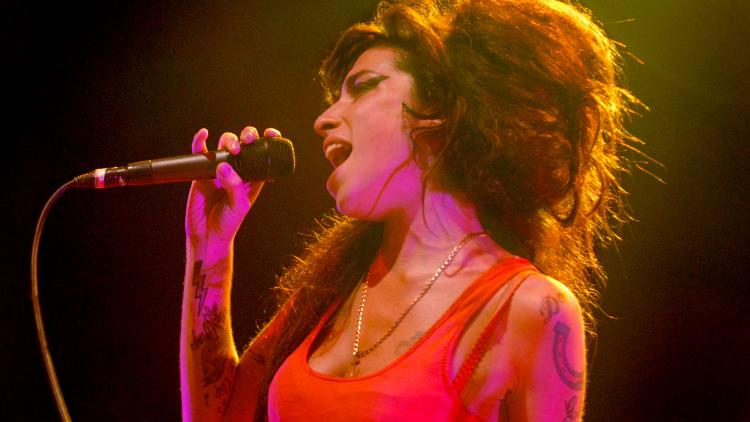Amy Winehouse performing at the Eden Sessions