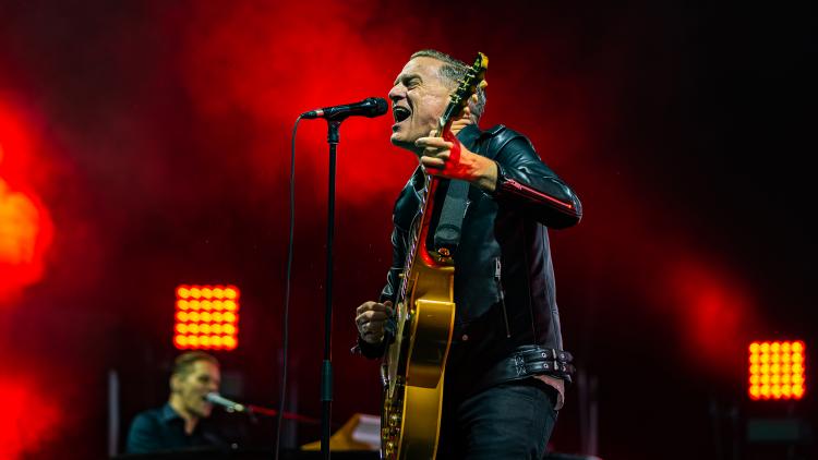 Bryan Adams